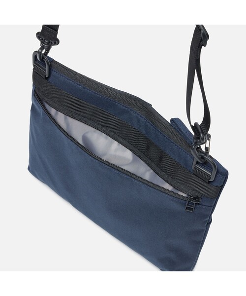 AIGLE（エーグル）の「アーバンモビリティサコッシュ（ショルダーバッグ・レディース・ブラウン/ダークネイビー・FREE）」の20枚目の写真