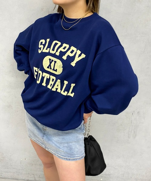 WHO'S WHO gallery（フーズフーギャラリー）の「SLOPPYカレッジロゴクルースウェット（スウェット・レディース・アイボリー/サックスブルー/ピンク/ライトグレー/ネイビー・FREE）」の3枚目の写真