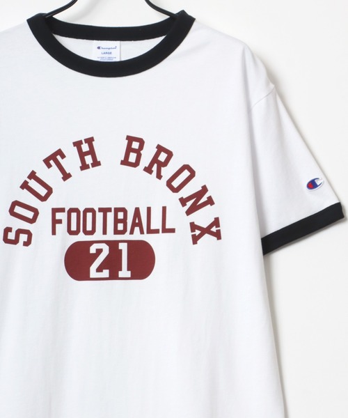 Champion(チャンピオン)の「Champion/チャンピオン コットンUSA カレッジプリント ワンポイント刺繍 リンガー 半袖Tシャツ(Tシャツ/カットソー・メンズ・ホワイト×グリーン/ホワイト×ブラック/ホワイト×ネイビー/ホワイト×グレー・L/XL/M)」の2枚目の写真