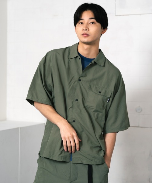 THOUSAND MILE(サウザンドマイル)の「THOUSAND MILE/サウザンドマイル BAGGY FIT H/S SHIRTS シャツ(シャツ/ブラウス・メンズ・ダークベージュ/セージグリーン/ブラック・XL/L/M)」の17枚目の写真