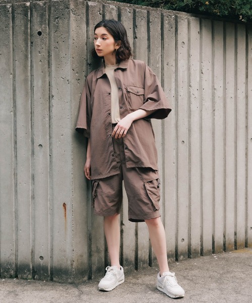 THOUSAND MILE(サウザンドマイル)の「THOUSAND MILE/サウザンドマイル BAGGY FIT H/S SHIRTS シャツ(シャツ/ブラウス・メンズ・ダークベージュ/セージグリーン/ブラック・XL/L/M)」の20枚目の写真