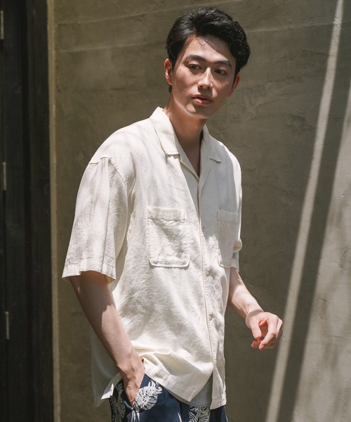 BAYFLOW（ベイフロー）の「ノルマンディーリネンオープンカラーシャツ（シャツ/ブラウス・メンズ・ライトブルー/チャコール/オフホワイト/ネイビー・SMALL/MEDIUM/LARGE）」の2枚目の写真