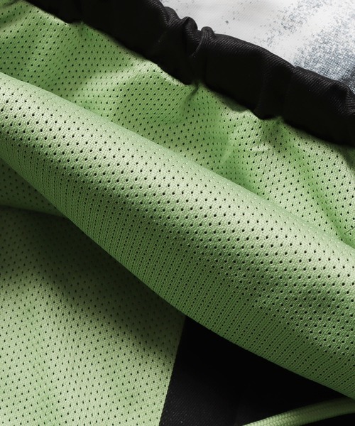 PLEASURES（プレジャー）の「PLEASURES/プレジャーズ BENDED COACH JACKET コーチジャケット ブランドロゴ グラフィック（ブルゾン・メンズ・ブラック・L/XL）」の9枚目の写真