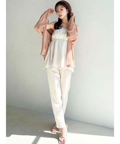 RESEXXY（リゼクシー）の「クレープテーパードパンツ【セットアップ着用可能】（その他パンツ・レディース・ブラック/アイボリー/オレンジ・FREE）」の8枚目の写真