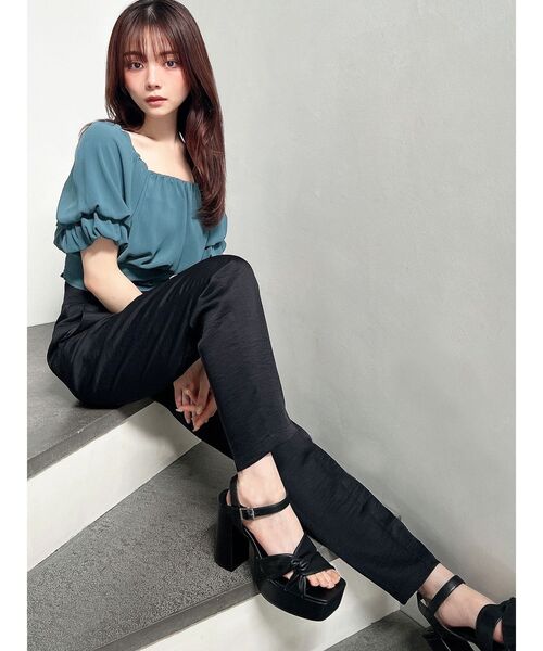 RESEXXY（リゼクシー）の「クレープテーパードパンツ【セットアップ着用可能】（その他パンツ・レディース・ブラック/アイボリー/オレンジ・FREE）」の13枚目の写真