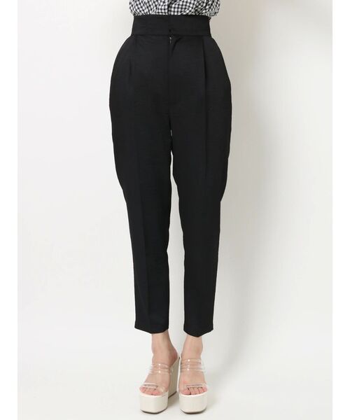 RESEXXY（リゼクシー）の「クレープテーパードパンツ【セットアップ着用可能】（その他パンツ・レディース・ブラック/アイボリー/オレンジ・FREE）」の15枚目の写真