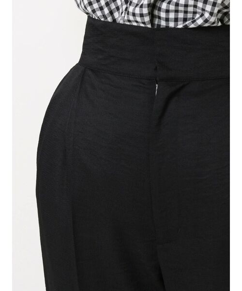 RESEXXY（リゼクシー）の「クレープテーパードパンツ【セットアップ着用可能】（その他パンツ・レディース・ブラック/アイボリー/オレンジ・FREE）」の18枚目の写真