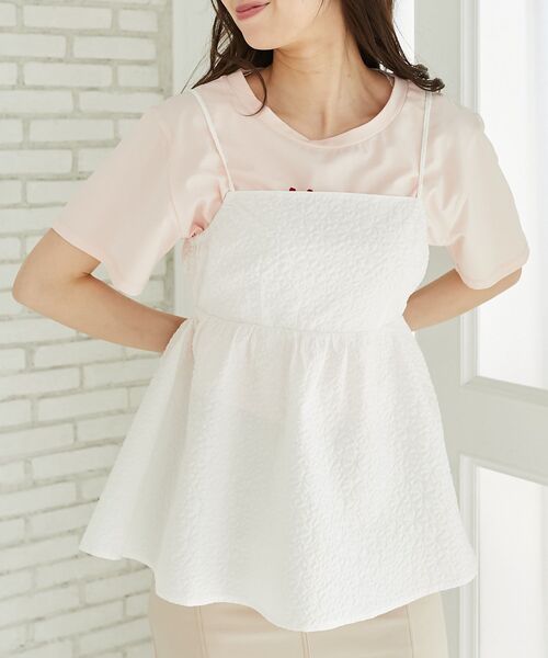 MAJESTIC LEGON(マジェスティックレゴン)の「ジャカードペプラムキャミブラウス(シャツ/ブラウス・レディース・アイボリー/ブラック・MEDIUM)」の4枚目の写真