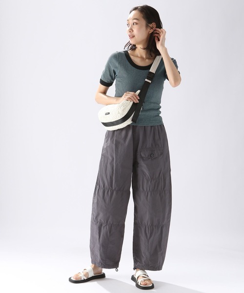 niko and...（ニコアンド）の「【Robert P. Miller(ロバート・ピー・ミラー)】カップクロッププルオーバー（Tシャツ/カットソー・レディース・ブルー/イエロー/ブラウン・MEDIUM/LARGE）」の8枚目の写真