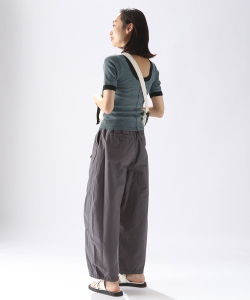 niko and...（ニコアンド）の「【Robert P. Miller(ロバート・ピー・ミラー)】カップクロッププルオーバー（Tシャツ/カットソー・レディース・ブルー/イエロー/ブラウン・MEDIUM/LARGE）」の20枚目の写真