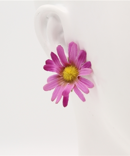 WEGO（ウィゴー）の「WEGO/フラワーピアス（ピアス（両耳用）・レディース・ブルー/ピンク/イエロー/パープル/ホワイト・FREE）」の8枚目の写真