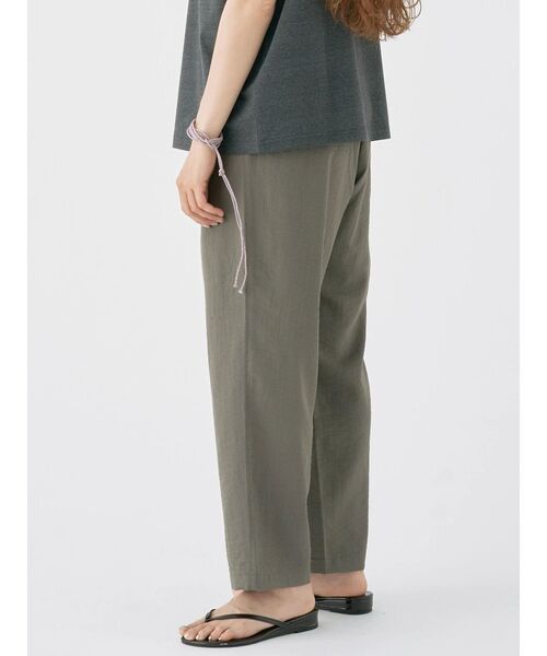 CRAFT STANDARD BOUTIQUE(クラフトスタンダードブティック)の「テーパードパンツ(その他パンツ・レディース・ブラック/ベージュ/カーキ・M/L)」の6枚目の写真