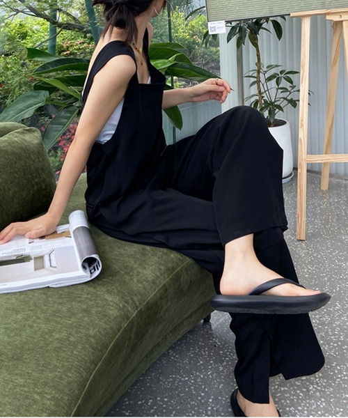 nuanti(ニュアンティ)の「Iラインシルエットサロペット(サロペット/オーバーオール・レディース・ブラック・M/L/S)」の10枚目の写真