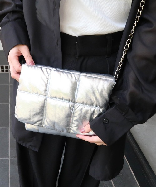 WEGO（ウィゴー）の「WEGO/パデッドミニチェーンショルダー（ショルダーバッグ・レディース・ブラック/シルバー/ブルー・FREE）」の7枚目の写真