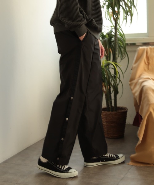 SENSE OF PLACE by URBAN RESEARCH（センスオブプレイスバイアーバンリサーチ）の「『セットアップ対応』サイドライントラックパンツ（その他パンツ・メンズ・ミント/ブラック・MEDIUM/LARGE）」の7枚目の写真