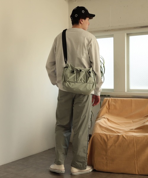 SENSE OF PLACE by URBAN RESEARCH（センスオブプレイスバイアーバンリサーチ）の「『セットアップ対応』サイドライントラックパンツ（その他パンツ・メンズ・ミント/ブラック・MEDIUM/LARGE）」の17枚目の写真