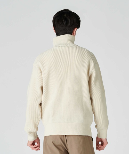 PLUS ONE（プラスワン）の「【PLUS ONE】軽テク 畦編みドライバーズニット（ニット/セーター・メンズ・オフホワイト/ブラック・M/L/XL）」の8枚目の写真