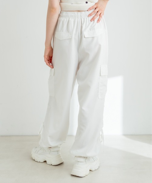 OLIVE des OLIVE（オリーブデオリーブ）の「【WEB/一部店舗限定カラーあり】NEW裾スリットリボンカーゴパンツ　1032020060（カーゴパンツ・レディース・サックスブルー/ブラック/ピンク系その他/ピンク/オフホワイト・FREE）」の10枚目の写真