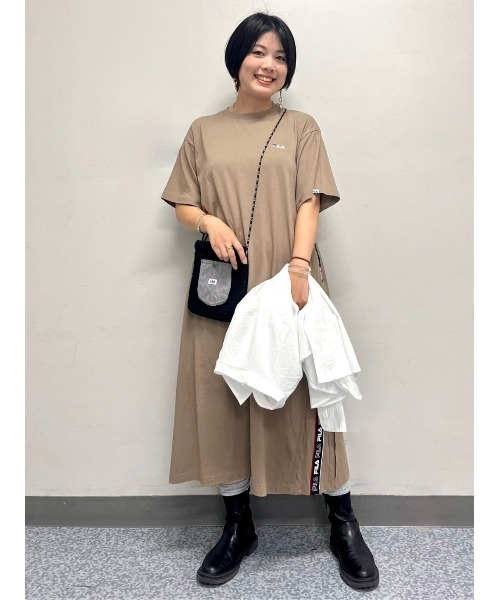 Lee(リー)の「【Lee】LEEボアミニポーチ(ショルダーバッグ・レディース・ブラック×ホワイト/ホワイト/ブラック・ONE SIZE)」の17枚目の写真