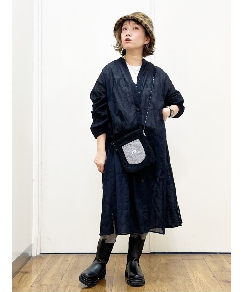 Lee(リー)の「【Lee】LEEボアミニポーチ(ショルダーバッグ・レディース・ブラック×ホワイト/ホワイト/ブラック・ONE SIZE)」の16枚目の写真