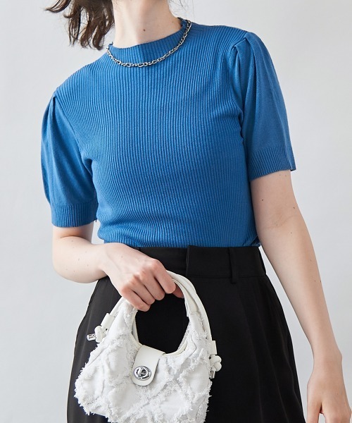 Rejoule(リジュール)の「ボトルネックリブニットトップス(Tシャツ/カットソー・レディース・ホワイト/ブルー/ブラック/レッド/ライトベージュ・FREE)」の13枚目の写真