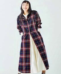 Live in comfort | リブ　イン　コンフォート×ボリントン　はおりにもなる　トラッド気分なチェックワンピース〈ネイビー〉(シャツワンピース)