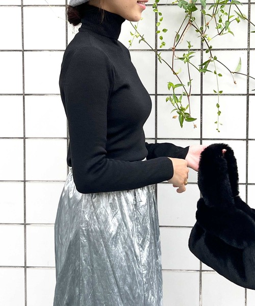 PICCIN(ピッチン)の「ラメタートル無地ニット(ニット/セーター・レディース・オフホワイト/ブラック/ベージュ/グリーン/イエロー/レッド・M)」の16枚目の写真