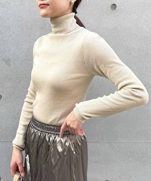 PICCIN(ピッチン)の「ラメタートル無地ニット(ニット/セーター・レディース・オフホワイト/ブラック/ベージュ/グリーン/イエロー/レッド・M)」の22枚目の写真