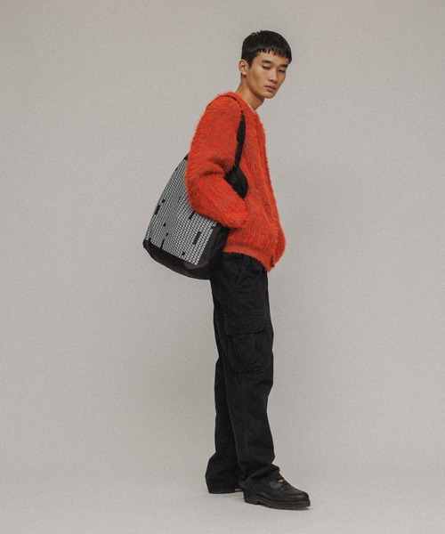 M TO R（ムウトアール）の「［BAG］M TO R ORIGINAL LOGO NYLON TOTE（トートバッグ・レディース・ワイン/ブラック・FREE）」の6枚目の写真