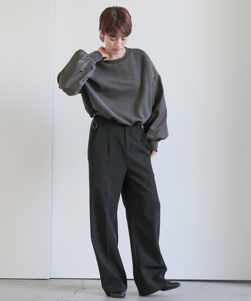 select MOCA（セレクトモカ）の「シャンブレー切替ショートスウェット（スウェット・レディース・アイボリー/グレイッシュベージュ/チャコール・FREE）」の6枚目の写真