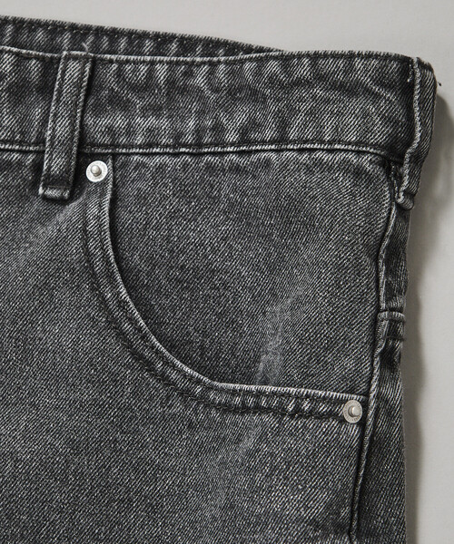 FREAK'S STORE（フリークスストア）の「限定展開 ワイドフレアシルエット デニムパンツ（デニムパンツ・メンズ・インディゴブルー/ライトインディゴブルー/グレー/ブラック/チャコールグレー/ベージュ/ブラウン・SMALL/MEDIUM/LARGE）」の11枚目の写真