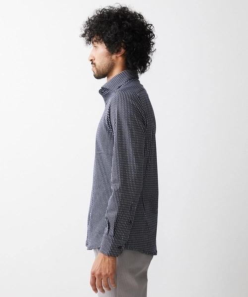 MICHEL KLEIN HOMME (ミッシェルクランオム)の「《日本製》立体柄ストレッチラッセルシャツ(シャツ/ブラウス・メンズ・ネイビー/グレー/ホワイト・MEDIUM/LARGE/X-LARGE)」の5枚目の写真