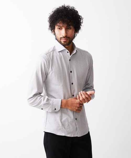 MICHEL KLEIN HOMME (ミッシェルクランオム)の「《日本製》立体柄ストレッチラッセルシャツ(シャツ/ブラウス・メンズ・ネイビー/グレー/ホワイト・MEDIUM/LARGE/X-LARGE)」の2枚目の写真
