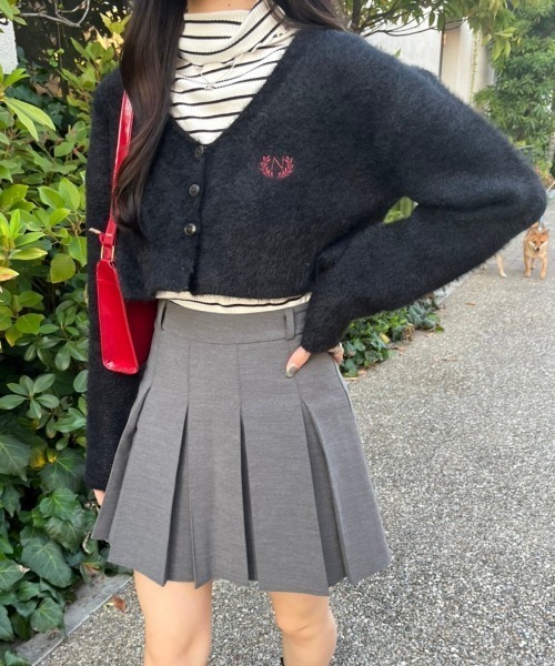 nemne store(ネンネストア)の「ワンポイント刺繍シャギーニットカーディガン(カーディガン/ボレロ・レディース・イエロー/ブラウン/ピンク/アイボリー/ブラック/ライトブルー・フリー)」の17枚目の写真