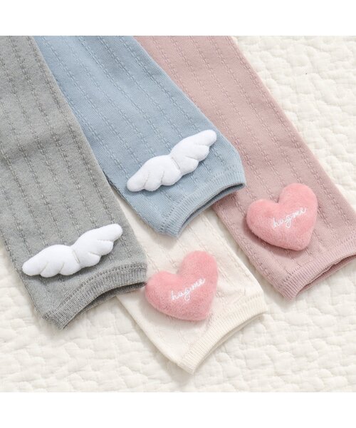 apres les cours(アプレレクール)の「天使&ハートモチーフレッグウォーマー(レッグウォーマー・キッズ・アイボリー/ブルー/ピンク/グレー・90)」の6枚目の写真