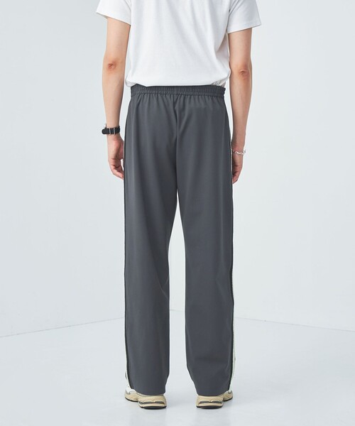 green label relaxing（グリーンレーベルリラクシング）の「【WEB限定】＜GLR or＞サイドライン トラック パンツ（その他パンツ・メンズ・ダークグレー/ブラック・S/M/L）」の7枚目の写真