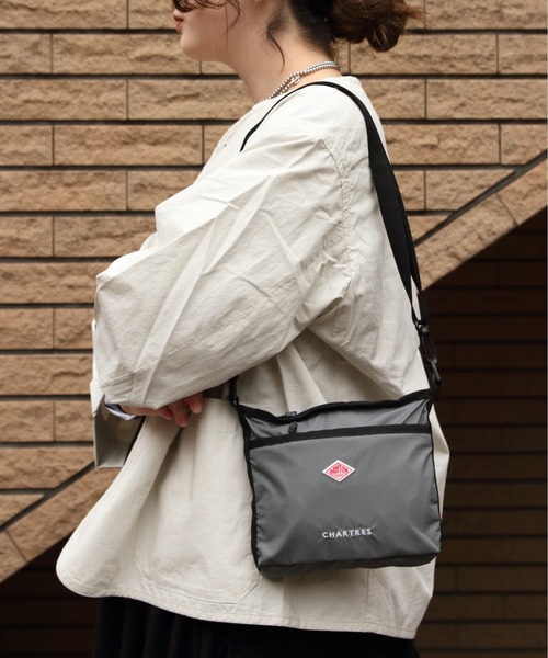 DANTON(ダントン)の「DANTON/ダントン シャルトル CHARTRES(ショルダーバッグ・メンズ・グレイッシュベージュ/オリーブ/ブラック/グレー・FREE)」の3枚目の写真