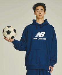 Sport Essentials Stacked Logo スウェットフーディ
