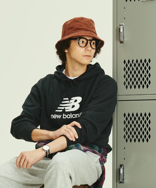 NEW BALANCE(ニューバランス)の「Sport Essentials Stacked Logo スウェットフーディ(スウェット・メンズ・ライトグレー/ブラック/ネイビー・SMALL/MEDIUM/LARGE/X-LARGE/XX-LARGE/XXX-LARGE)」の2枚目の写真