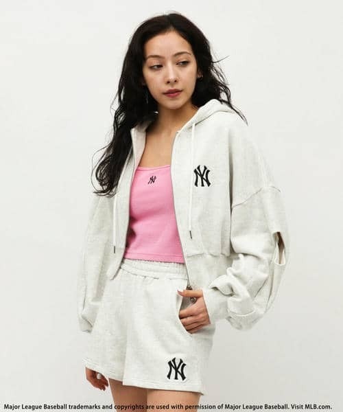 新品【MLB】ZIPビッグフーディー　スパイラルガール MLB】ZIPロゴフーディーセットアップ(F ホワイト)｜ スパイラル