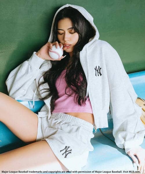 セール】【MLB】ZIPロゴフーディーセットアップ（ワンピース）｜BACK