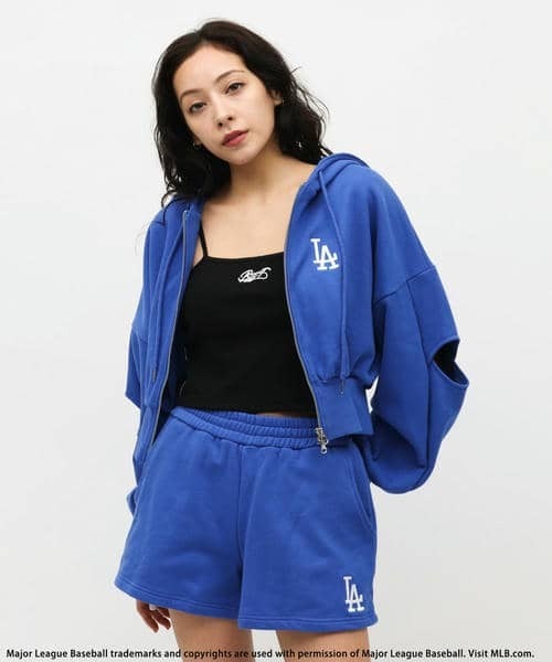 BACK TO THE FIELD（バック トゥー ザ フィールド）の「【MLB】ZIPロゴフーディーセットアップ（ワンピース・レディース・ブルー/ホワイト/ブラック/グレー/ブルー系/ピンク・FREE）」の10枚目の写真