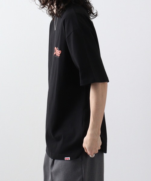 A.T,C in the attic homme（エーティーシーインジアティックオム）の「ATC in the attic homme アメコミ風キャラクタープリント綿半袖Ｔシャツ（Tシャツ/カットソー・メンズ・パープル/ホワイト系1/ブラック/パープル系1/ブラック系1/ホワイト・L/M）」の18枚目の写真