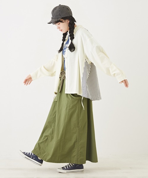 CUBE SUGAR(キューブシュガー)の「GENTILジャンティ/ストライプ×ツイル裾絞りシャツ(シャツ/ブラウス・レディース・グリーン/ネイビー/ベージュ・M)」の4枚目の写真