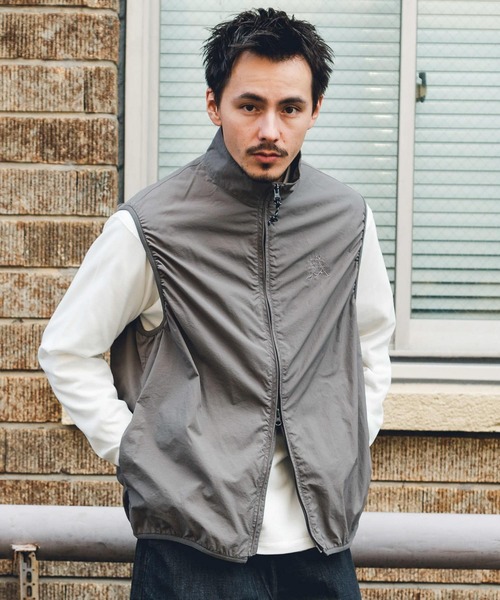 URBAN RESEARCH DOORS（アーバンリサーチドアーズ）の「『セットアップ対応』URDリップストップナイロンベスト（その他アウター・メンズ・チャコールグレー/グレー系その他/ブラック・MEDIUM/LARGE）」の5枚目の写真