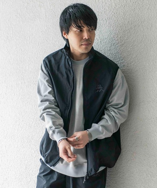 URBAN RESEARCH DOORS（アーバンリサーチドアーズ）の「『セットアップ対応』URDリップストップナイロンベスト（その他アウター・メンズ・チャコールグレー/グレー系その他/ブラック・MEDIUM/LARGE）」の20枚目の写真