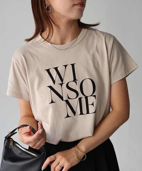 Riberry（リベリー）の「WINSOMEプリントレタリングTシャツ（Tシャツ/カットソー・レディース・オフホワイト/ブラック/ネイビー/ベージュ/ホワイト系/ブラック×ピンク・FREE）」の5枚目の写真
