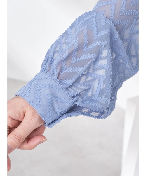 earth music&ecology（アースミュージックアンドエコロジー）の「ギザギザショートシャツ（シャツ/ブラウス・レディース・ブラック/オフホワイト/ブルー・FREE）」の16枚目の写真