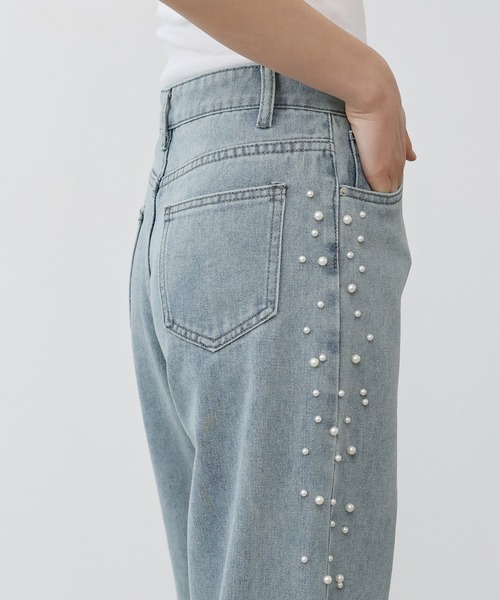 BLUEEAST（ブルーイースト）の「2TYPE ストーン&パールデニムパンツ（デニムパンツ・レディース・ブルー系/ブルー・SMALL/MEDIUM/LARGE）」の11枚目の写真