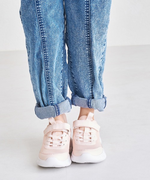 ORiental TRaffic（オリエンタルトラフィック）の「ボリュームソールメッシュスニーカー K-451（スニーカー・キッズ・ピンク/ホワイト/ブラック/ブルー・16.0cm/17.0cm/18.0cm/19.0cm/20.0cm/21.0cm/22.0cm）」の4枚目の写真